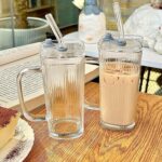 MUG EN VERRE RAYER +PAILLE