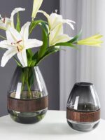 BROWNIE VASE EN VERRE GRIS PF 15x24CM