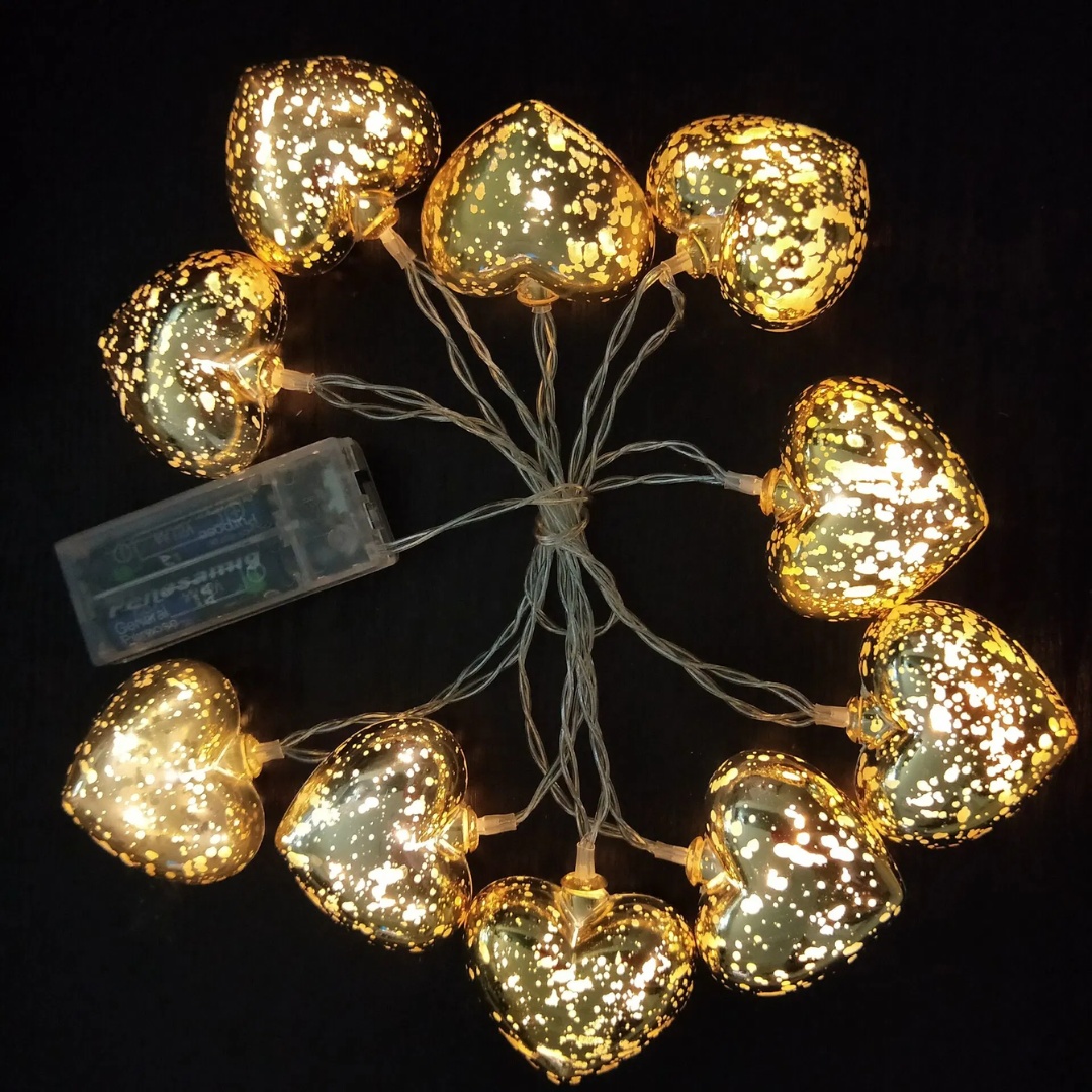 GUIRLANDE LUMINEUSE DÉCORATIVE À 10 LED EN FORME DE CŒUR DORÉ