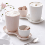 NUDGE SET COFFEE 2 TASSES + ASSIETTE CREAM