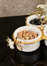 SET 3 BOLS  AMUSE BOUCHE PORCELAINE AVEC SUPPORT DORE FLORAL