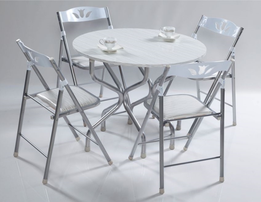 TABLE PLIABLE RONDE + 4 CHAISES BLANC