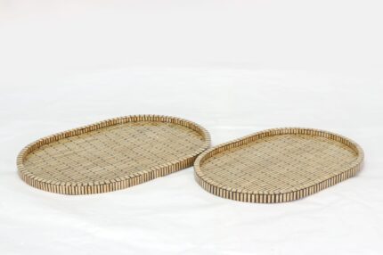 TAY PLATEAU OVAL  EN BAMBOU   MOTIF LIGNES NOIR PF