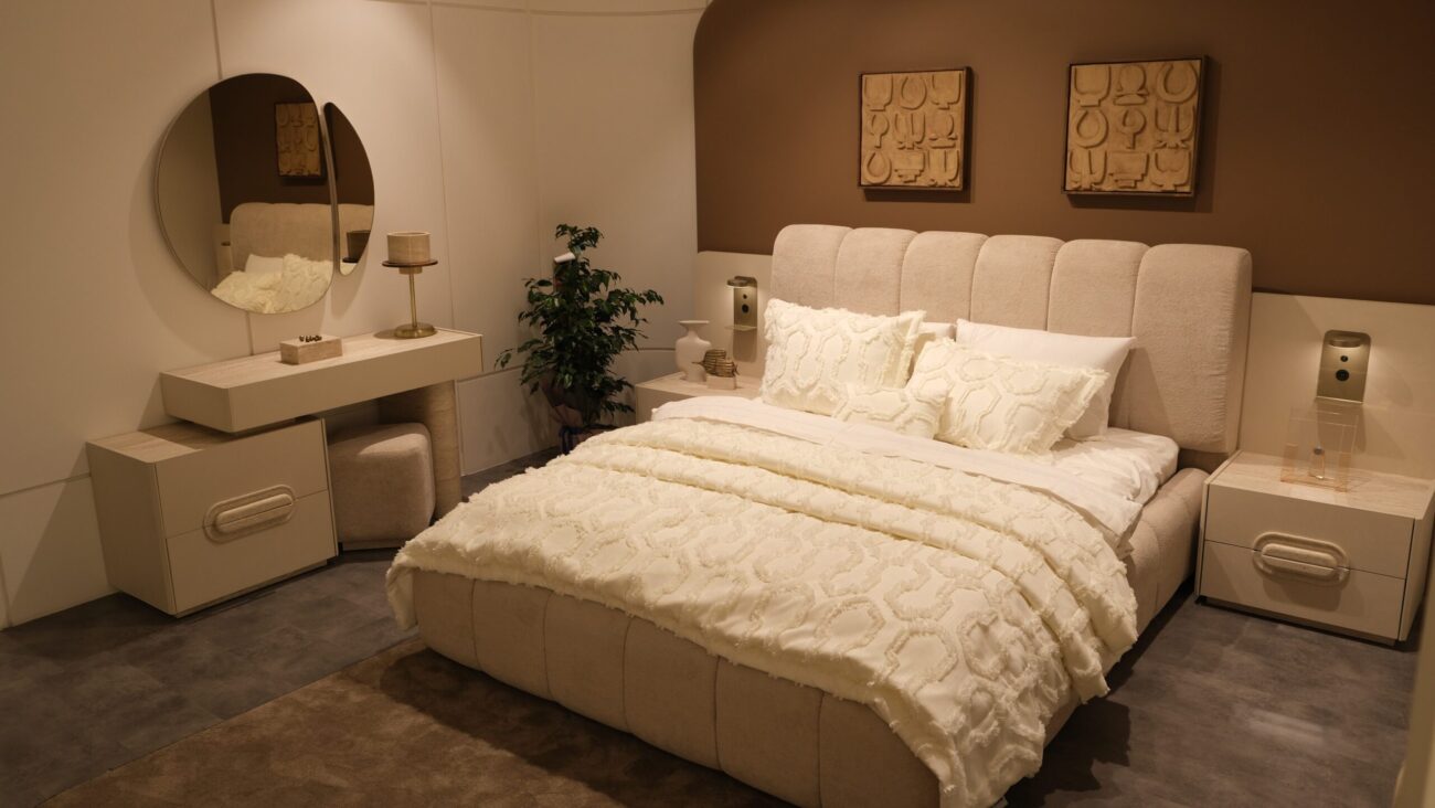 TRAVERTA PACK LIT +2 CHEVETS+2 LAMPES AVEC USB+COMMODE+ MIROIR - 180X200