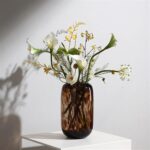 VASE EN VERRE MOAI VISAGE MARRON LONG